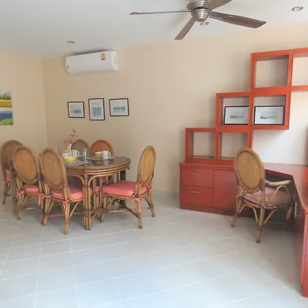 Butterfly Garden Boutique Residence: Luxury With Baths Hotel Pattaya