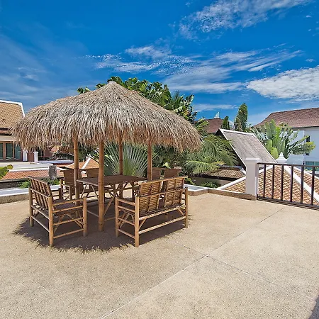 Hotel Tropicana Pool