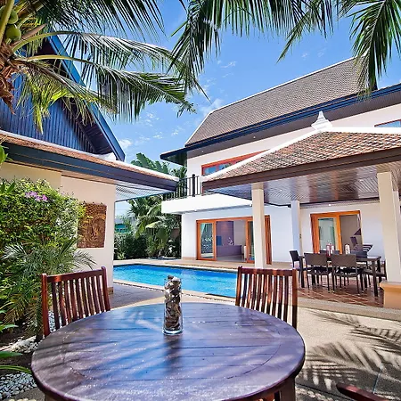 Tropicana Pool * Pattaya