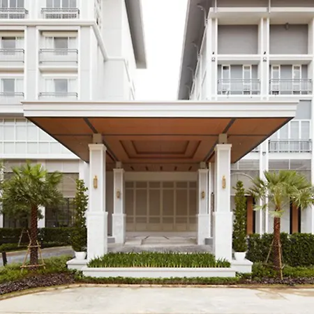 Health Land & Hotel
