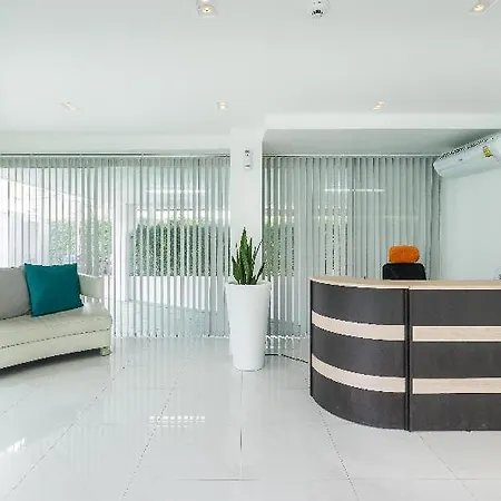 Ccr Managed By Aha Smartstay 4*