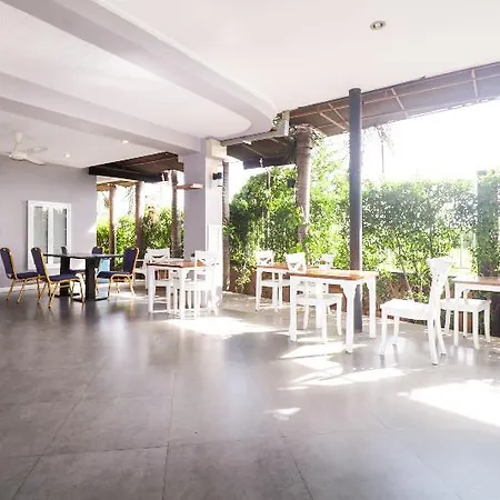 Oyo 245 Sweet Sense Jomtien Resort Hotel