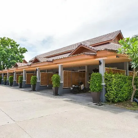 Oyo 245 Sweet Sense Jomtien Resort 3*