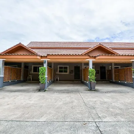 Oyo 245 Sweet Sense Jomtien Resort Hotel 3*