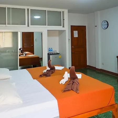 Jardin โรงแรม 3*