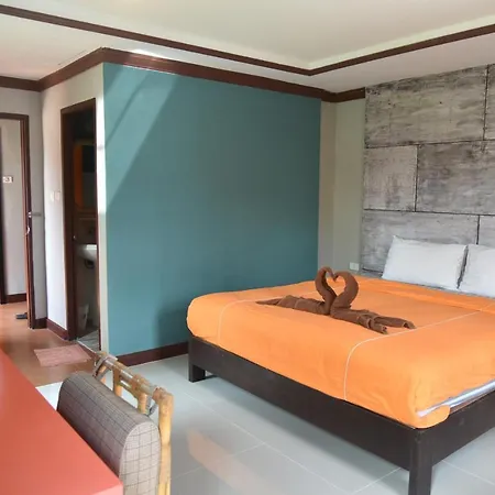 โรงแรม เดอะปาล์ม ดีไลท์ ลอร์จ Pattaya