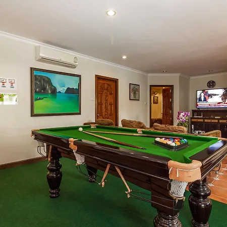 Viewbor - House Walking Street 4 Bedrooms Pattaya