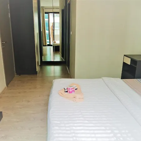 อพาร์ทเม้น Llx At The Base Pattaya
