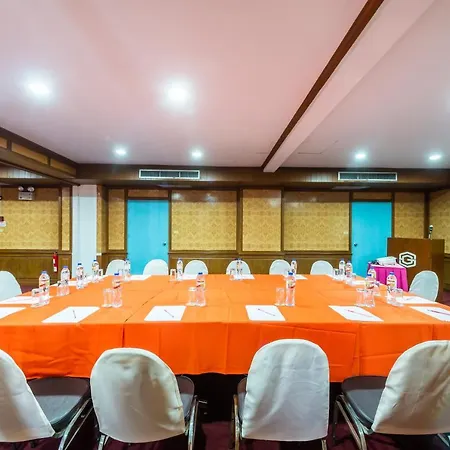 Gulf Siam & โรงแรม 4*