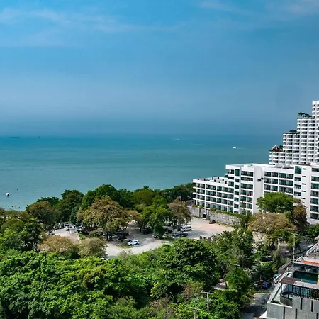 Cosy Beach View Condo-Resort