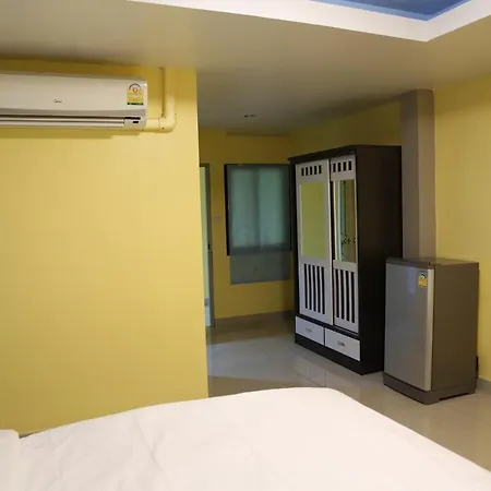 Blue Connection 3* Pattaya