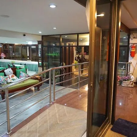 Suppamitr โรงแรม