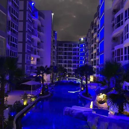 Luxury Business Suits In Grand Avenue By Estates * Pattaya
