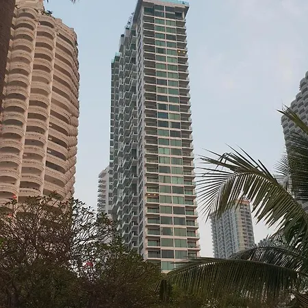 Wong Amat Tower Pattaya