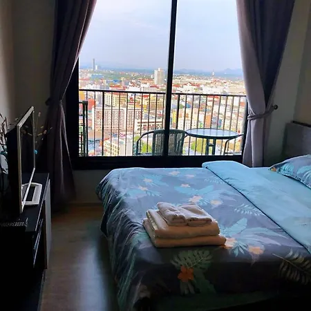 Apartment The Base Pattaya
