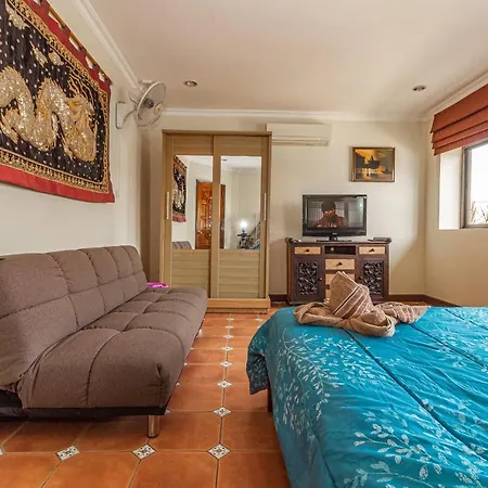 Viewbor - House Walking Street 4 Bedrooms Villa *