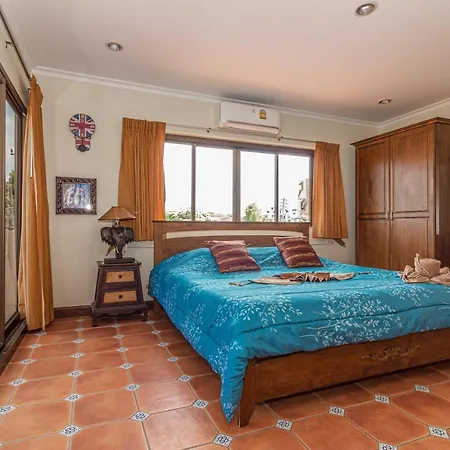 Viewbor - House Walking Street 4 Bedrooms Villa