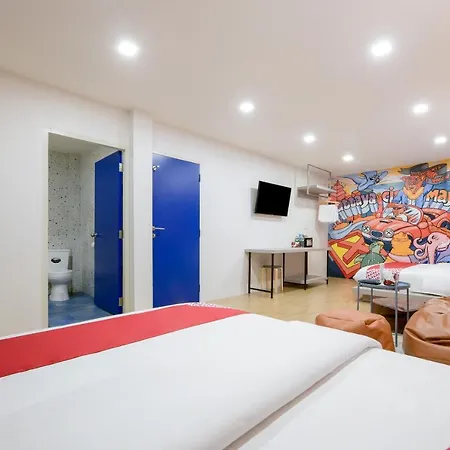 The Story Poshtel โรงแรม Pattaya