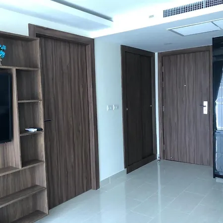Apartment Luxury Business Suits In Grand Avenue By Estates