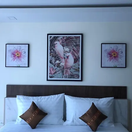 Luxury Business Suits In Grand Avenue By Estates * Pattaya
