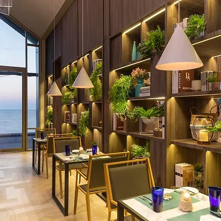 Hotel U Jomtien 4*