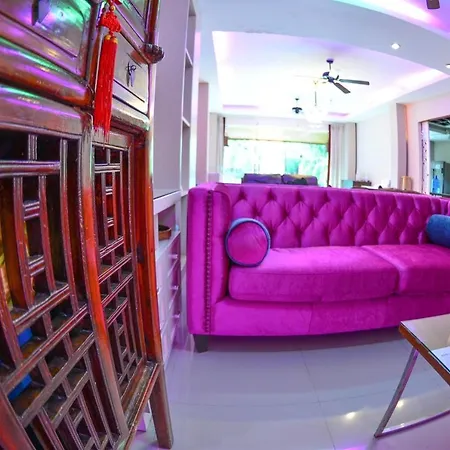 Hotel Tamnak 11br With Privater Pool Pattaya