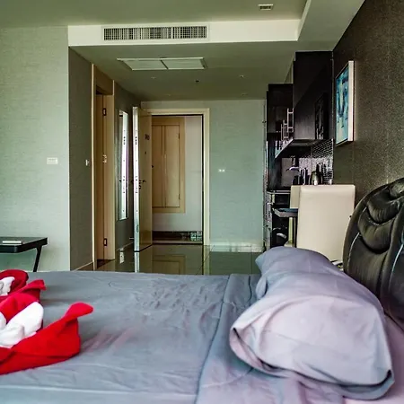 Cosy Beach View Condo-Resort *