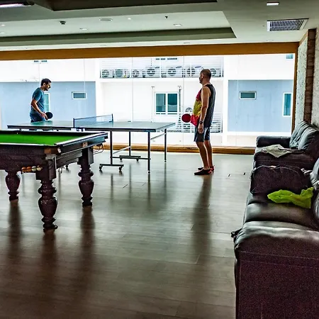 Cosy Beach View Condo-Resort Pattaya