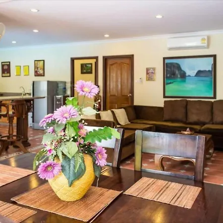 Viewbor - House Walking Street 4 Bedrooms Villa Pattaya
