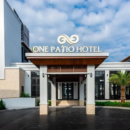 โรงแรม One Patio - Sha Extra