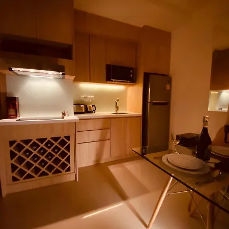 อพาร์ตโฮเทล Thaihomes City Garden Tower *