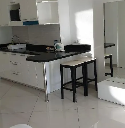โรงแรม Vtsix At View Talay 6 4*