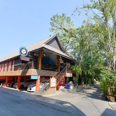 โรงแรม Oyo 549 Maesri Pattaya