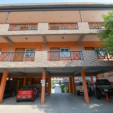 Oyo 549 Maesri โรงแรม 3*