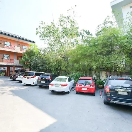Oyo 549 Maesri Pattaya