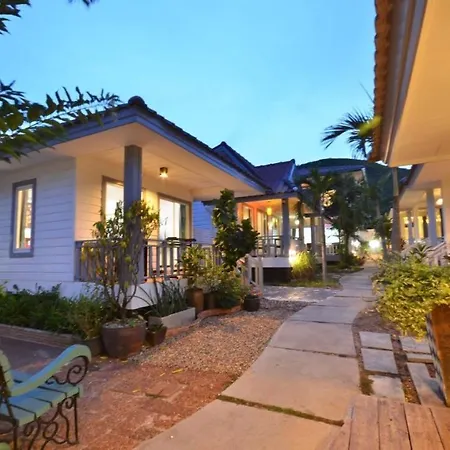 Happy Mind Koh Larn Guest house 3*