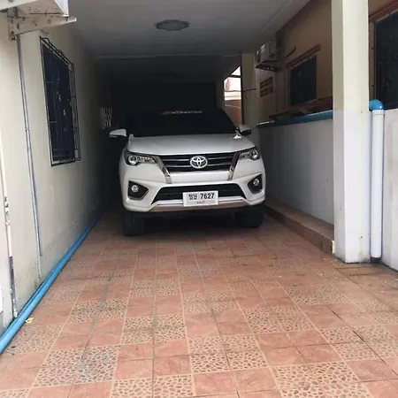 3 Bedrooms Private House In Thappraya บ้านพัก