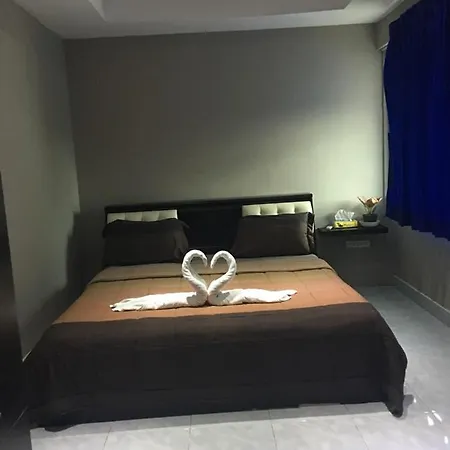 3 Bedrooms Private House In Thappraya บ้านพัก