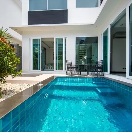 Hollywood Pool Jomtien Villa
