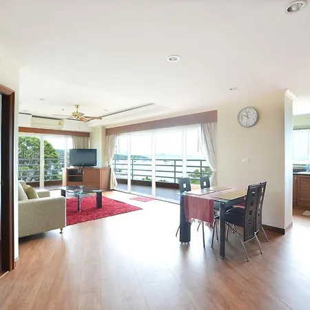 Top Floor Beachfront Dream Apartment Pattaya