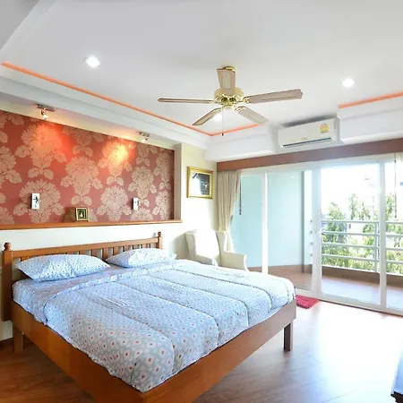 Top Floor Beachfront Dream * Pattaya