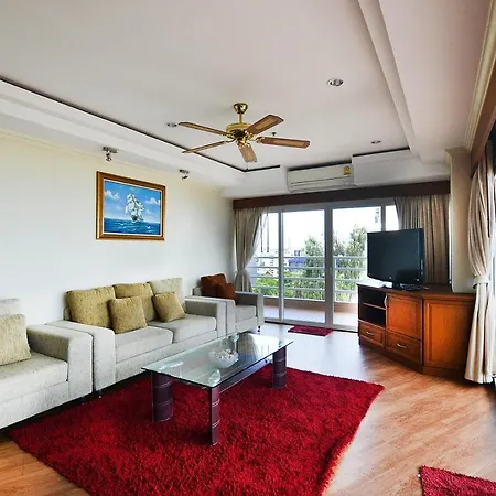 Top Floor Beachfront Dream Apartment