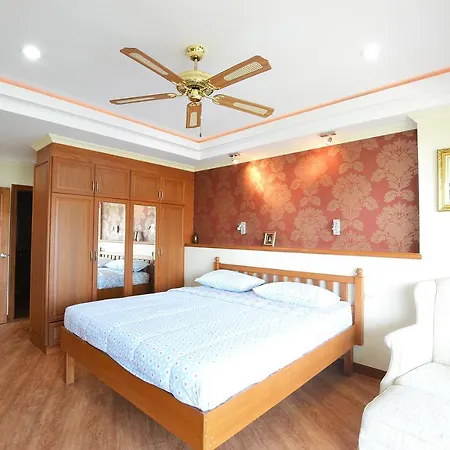 Top Floor Beachfront Dream * Pattaya