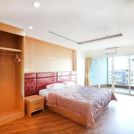 Top Floor Beachfront Dream Apartment *