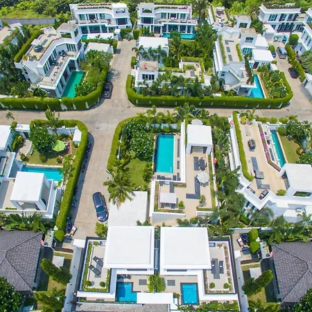 Hollywood Pool Jomtien Villa *