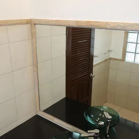 Thepthip Ocean View Apartment Pattaya