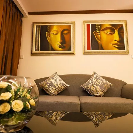 Tara Court โรงแรม 3*