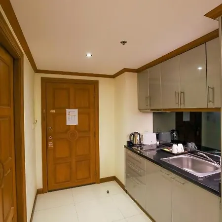 Tara Court