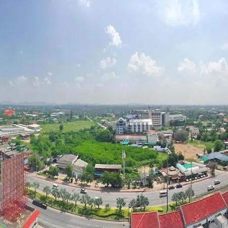 โรงแรม Ruenthip 4*