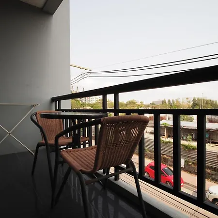 โรงแรม โอโย 898 โสตา เรสซิเดนซ์ Pattaya